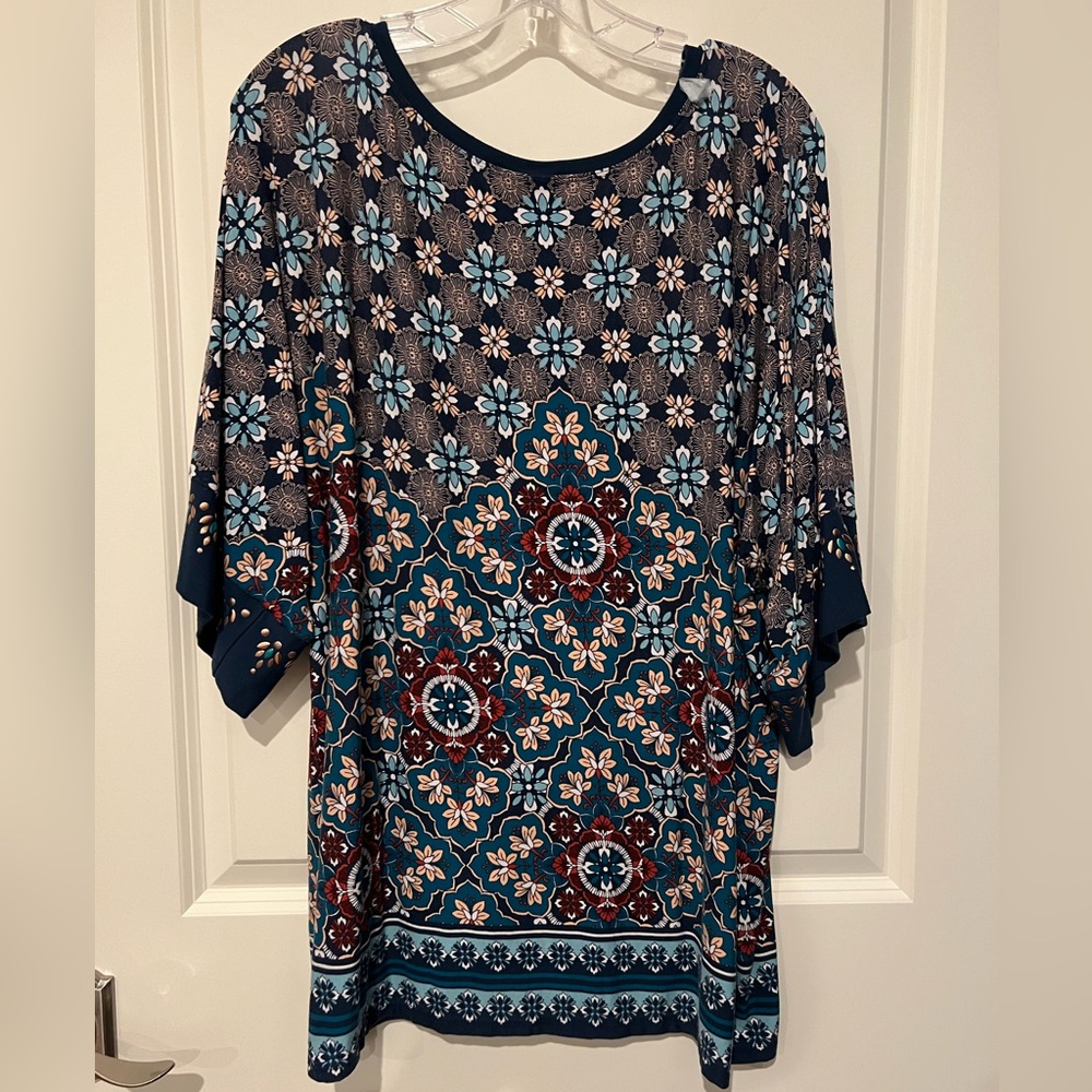 Ruby Rd Top with Ragland Sleeves - Picture 7 of 11